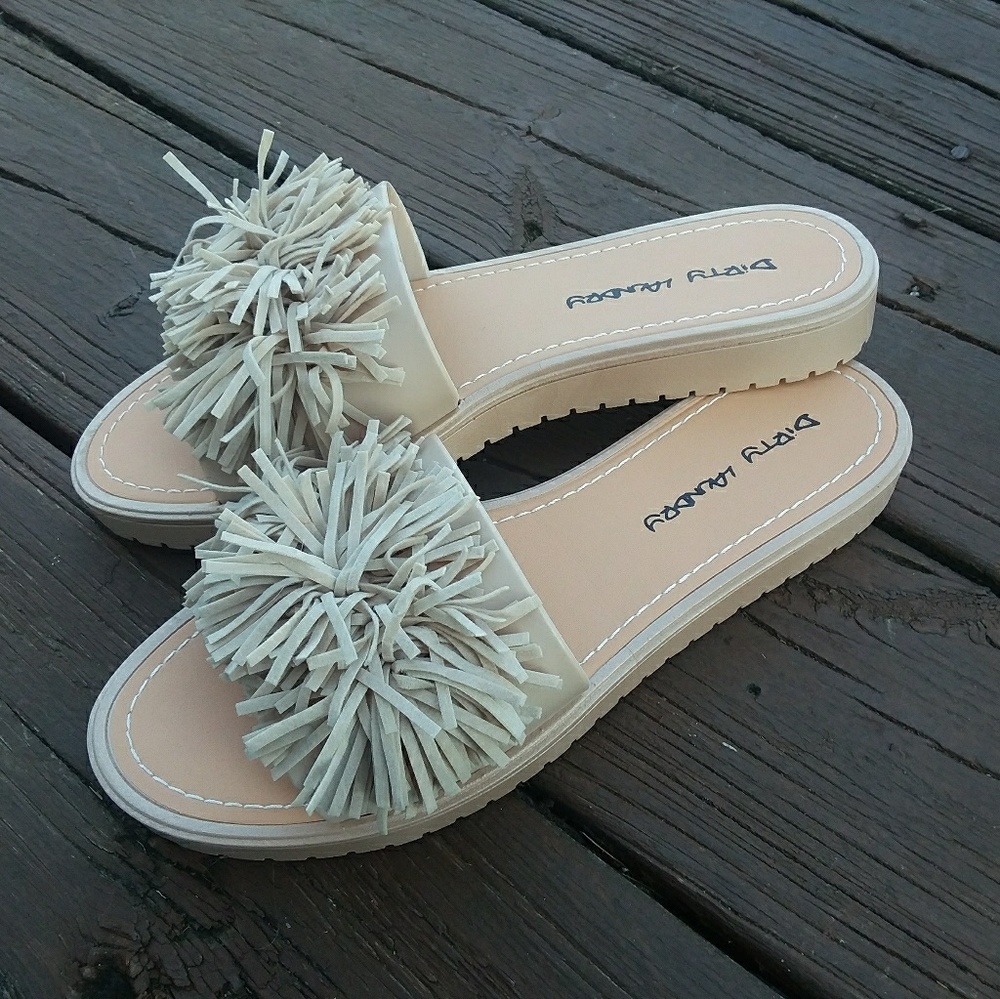 NWOT Dirty Laundry paseo slide sandals